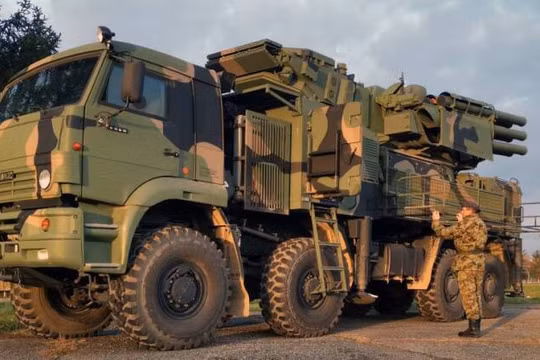 Xe chiến đấu phòng không Pantsir của Nga. Ảnh: MW.