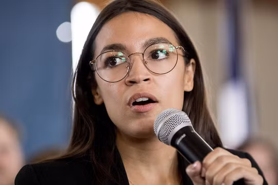 Nữ nghị sĩ Mỹ Alexander Orcasio-Cortez (Ảnh: Pinterest)