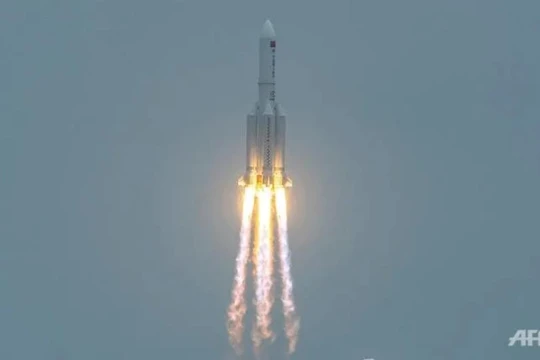 Tên lửa Trường Chinh - 5B của Trung Quốc được phóng ngày 29/4 (Ảnh: AFP)