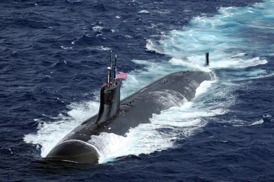 Tàu ngầm tấn công năng lượng hạt nhân USS Connecticut (Ảnh: Quân đội Mỹ).