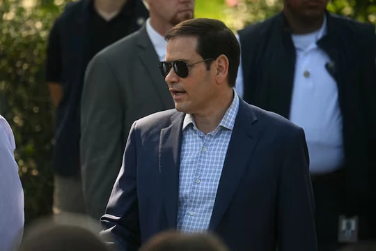 Ngoại trưởng Mỹ Marco Rubio tham dự buổi dã ngoại của gia đình quân nhân tại bãi cỏ phía Nam của Nhà Trắng ở Washington, D.C. vào ngày 4/7. Ảnh: AFP.