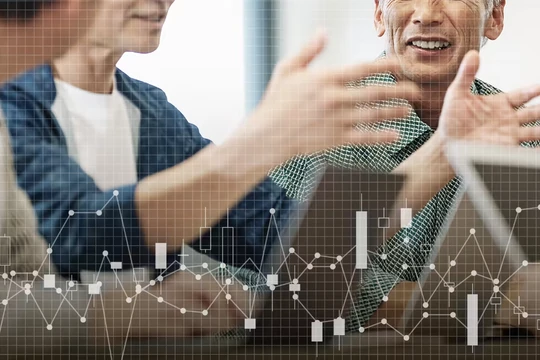 Doanh nghiệp Nhật Bản cần tạo môi trường làm việc an toàn hơn cho những người lao động lớn tuổi khi họ giữ họ làm việc lâu hơn (Ảnh: Nikkei)