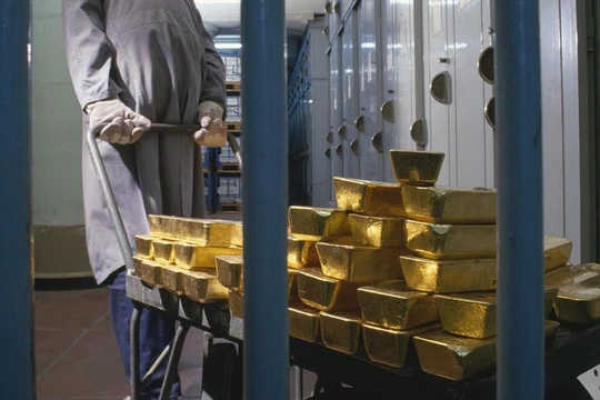 Nga tiếp tục có động thái mới nhằm giảm sự phụ thuộc vào đồng USD (Ảnh: RT)