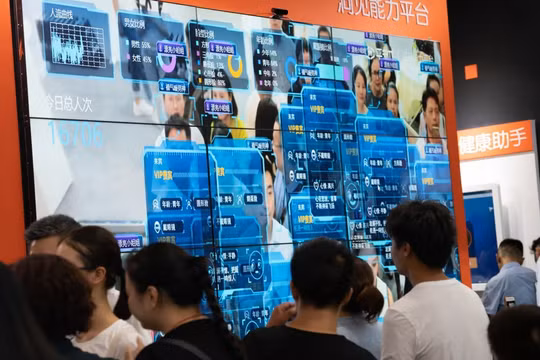 Các công nghệ tiên tiến được ứng dụng rộng rãi tại các thành phố thông minh của Trung Quốc (Ảnh: SCMP)