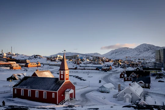 Greenland trở thành tâm điểm chú ý sau khi Tổng thống Mỹ Donald Trump nêu ý tưởng giành hòn đảo này. Ảnh: ET.