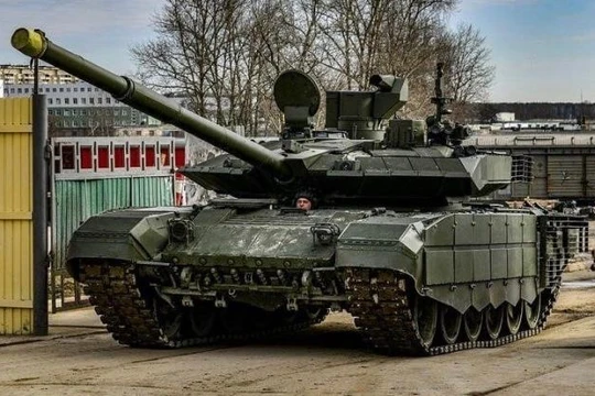 Xe tăng chiến đấu chủ lực T-90M của quân đội Nga (Ảnh: MW)