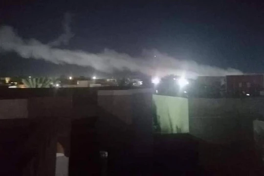 Nhiều vụ nổ xảy ra tại khu vực biên giới Iraq-Syria (Ảnh: RT)