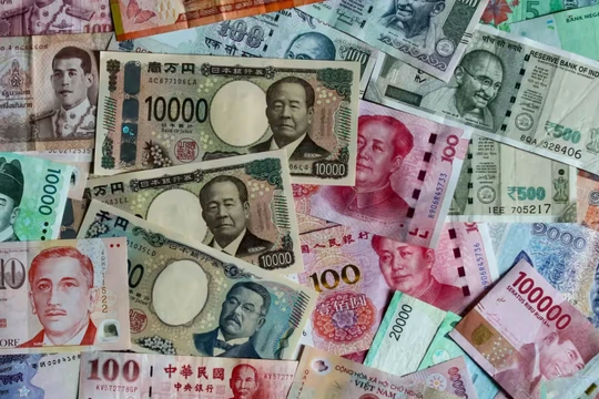 Các thị trường châu Á chao đảo sau quyết định áp thuế toàn diện của Tổng thống Mỹ Donald Trump. Ảnh: Nikkei.