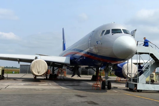 Một máy bay Tu214OS của Nga tại Kazan (Ảnh: Sputnik)