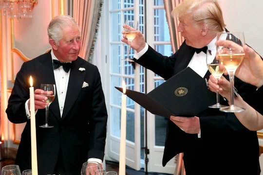 Vua Charles và hoàng gia đại diện cho hy vọng lớn nhất của Vương quốc Anh trong việc chế ngự ông Donald Trump trong chuyến công du. Ảnh: Getty.