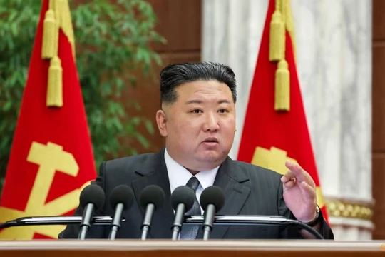 Nhà lãnh đạo Triều Tiên Kim Jong-un phát biểu trong cuộc họp tại Bình Nhưỡng, Triều Tiên, trong bức ảnh được công bố vào ngày 29/12/2024. Ảnh: Reuters.