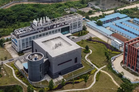 Phòng thí nghiệm Vũ Hán, tâm điểm của giả thuyết COVID-19 rò rỉ từ phòng thí nghiệm (Ảnh: FT)