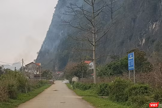 Ải Chi Lăng - thập nhân khứ nhất nhân hoàn, nơi Việt gian Trần Thiêm Bình chịu trói.