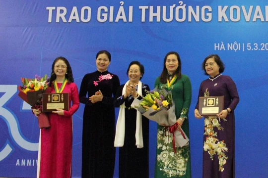 Các cá nhân, tập thể được trao Giải thưởng Kovalevskaia năm 2020.