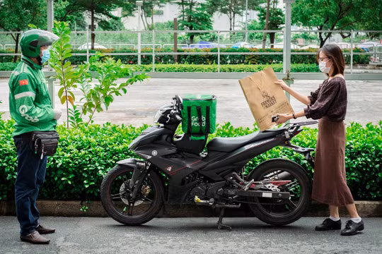 Grab mở rộng dịch vụ GrabExpress siêu tốc trong mùa dịch COVID-19