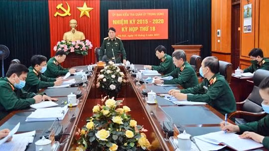 Đại tướng Lương Cường - Ủy viên Bộ Chính trị, Ủy viên Thường vụ QUTƯ, Chủ nhiệm Tổng cục Chính trị, Chủ nhiệm UBKT QUTƯ - chủ trì kỳ họp.