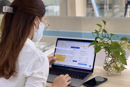 Bên cạnh cách thức mua hàng truyền thống, người dân còn có thể mua nhãn lồng Hưng Yên trên sàn thương mại điện tử Postmart.