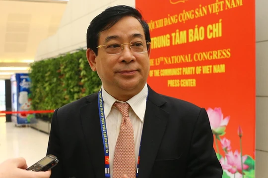 PGS.TS Lương Ngọc Khuê khuyến cáo người dân tiếp tục cảnh giác, đề phòng nâng cao lên một mức.