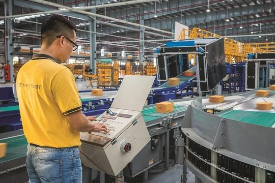 Nền tảng bán hàng hợp nhất tích hợp toàn bộ các dữ liệu từ khi tiếp nhận đơn hàng, xử lý giao dịch, logistic, quản lý kho, chăm sóc khách hàng,… (Hình ảnh thực hiện trước ngày 27/04/2021).