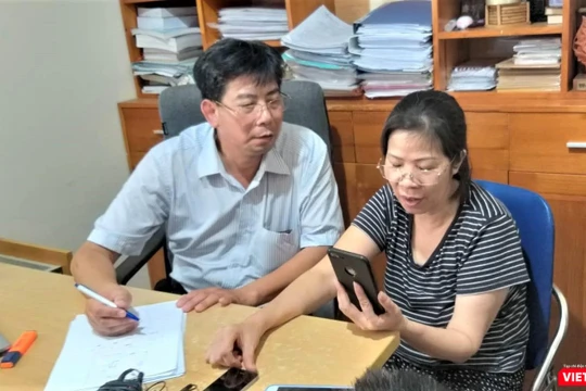 Bà Nguyễn Bích Quy và luật sư trong buổi trả lời phỏng vấn báo chí sáng 22/8.