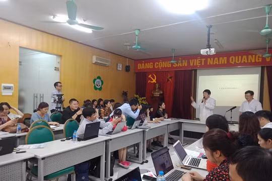 Toàn cảnh buổi hội thảo ngày 3/4