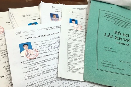 Hồ sơ khám sức khỏe lái xe (Ảnh minh họa)