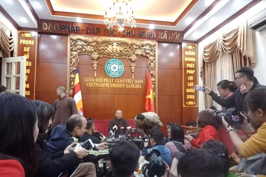 Toàn cảnh buổi họp báo