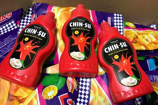 Chai tương ớt Chinsu