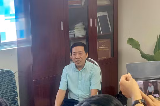 Ông Nguyễn Đức Vinh - Vụ trưởng Vụ Sức khỏe Bà mẹ - Trẻ em trong buổi họp sáng 15/8 tại Bộ Y tế.