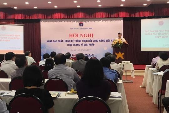 Buổi hội nghị do Cục Quản lý Khám, chữa bệnh, Bộ Y tế tổ chức ngày 27/8.