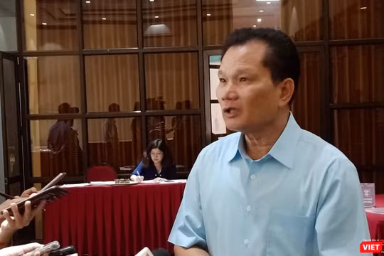 Ông Bùi Sỹ Lợi - Phó Chủ nhiệm Ủy ban về Các vấn đề xã hội của Quốc hội trả lời phỏng vấn bên lề hội thảo.