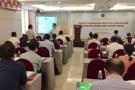 Khóa đào tạo đánh giá viên nhằm chuẩn hóa kiểm định chất lượng bệnh viện tổ chức ngày 25/6.