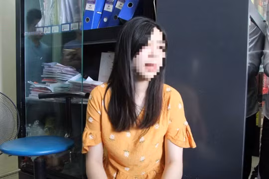 Nạn nhân Vũ Thị Thu L. chia sẻ về vụ việc với báo chí ngày 27/8.