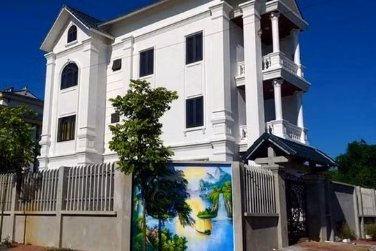 Hạng mục công trình cao 3 tầng không phù hợp với quy hoạch chi tiết được phê duyệt. Ảnh: UBND tỉnh Bắc Ninh.