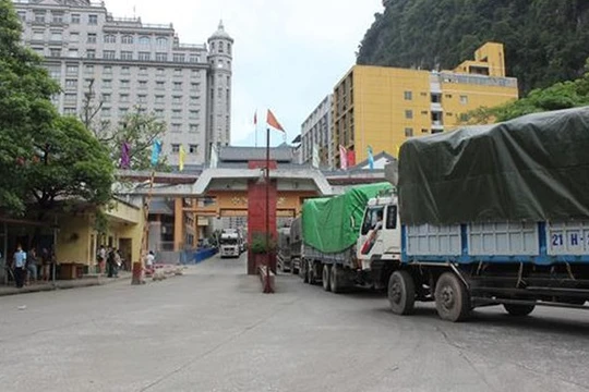 Thủ tướng cho phép mở lại một số cửa khẩu phụ và lối mở trên tuyến biên giới Việt Nam - Trung Quốc. Ảnh: Bộ Công thương