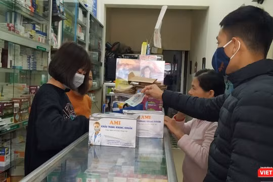 an Chỉ đạo Phòng, chống dịch COVID-19 khẳng định Việt Nam đã chủ động nguồn nguyên liệu để sản xuất khẩu trang y tế. Ảnh: Anh Lê.