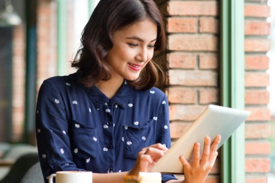 Cũng trong dịp 8/3, thông qua chủ đề #EachforEqual, Facebook còn hướng tới mục tiêu về một thế giới bình đẳng, nghĩa là tất cả mọi người đều có những cơ hội như nhau. Ảnh: AFP