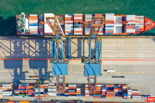 Blockchain có tiềm năng cải thiện hiệu quả và tính minh bạch, cũng như giảm chi phí trong quản lý chuỗi cung ứng.