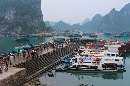 Vân Đồn sẽ thành khu kinh tế biển đa ngành. Ảnh: Quangninh.gov.vn