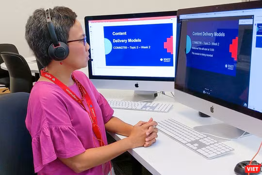 Không chỉ RMIT Việt Nam, các trường đều đã chuyển toàn bộ việc học lên môi trường online. Ảnh: 