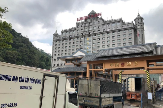 Nông sản Việt đi Trung Quốc "tắc" vì virus Corona. Ảnh: Báo Người Lao động.