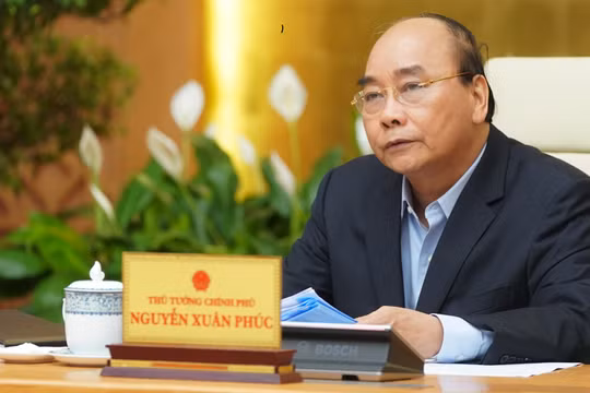 Thủ tướng Nguyễn Xuân Phúc phát biểu tại cuộc họp. Ảnh: VPCP.