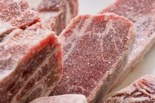 Thịt tái cấp đông nhiều lần có tốt không?
