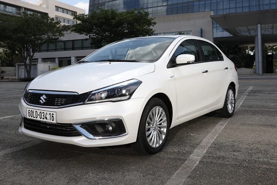 Ciaz mới sở hữu khoang nội thất rộng bậc nhất trong phân khúc hạng B và sở hữu hàng loạt tính năng ưu việt