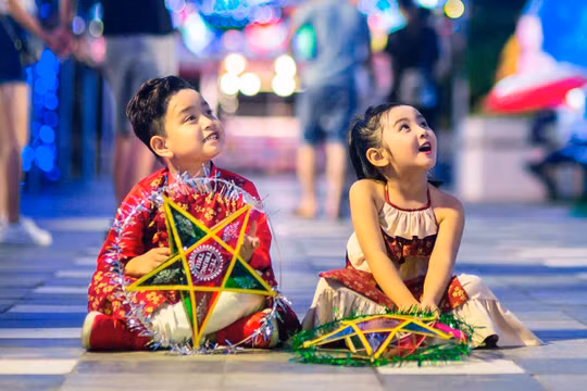 Trung thu là cái Tết lớn thứ hai trong năm được các em nhỏ chờ đợi