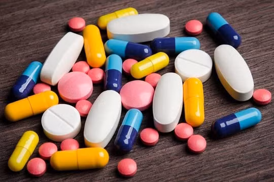 Ronapreve là thuốc điều trị Covid-19 do hãng dược Roche (Thụy Sỹ) và công ty công nghệ sinh học Regeneron (Mỹ) hợp tác phát triển. (Ảnh minh hoạ - Nguồn: Internet)