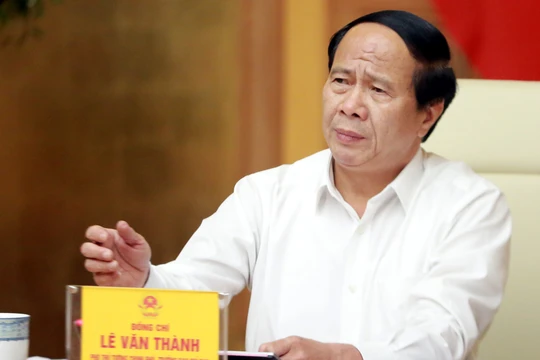 Phó Thủ tướng Lê Văn Thành tại hội nghị “Tháo gỡ khó khăn, vướng mắc cho các doanh nghiệp sản xuất tại các khu công nghiệp, khu chế xuất, khu công nghệ cao và cụm công nghiệp” (Ảnh: VGP)