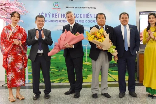 Hitachi mua 35,1% cổ phần nhà máy điện gió Trung Nam 
