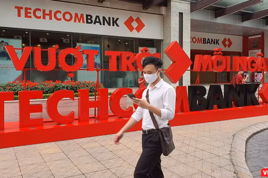 Techcombank cán mốc lợi nhuận 'tỉ đô' 