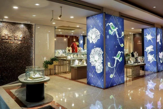 Một cửa hàng trang sức của Đức Tiến